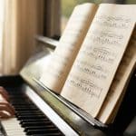 Faut-il apprendre le solfège pour jouer du piano ?