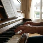 Cours de piano autour de moi : comment trouver un bon professeur près de chez soi ?